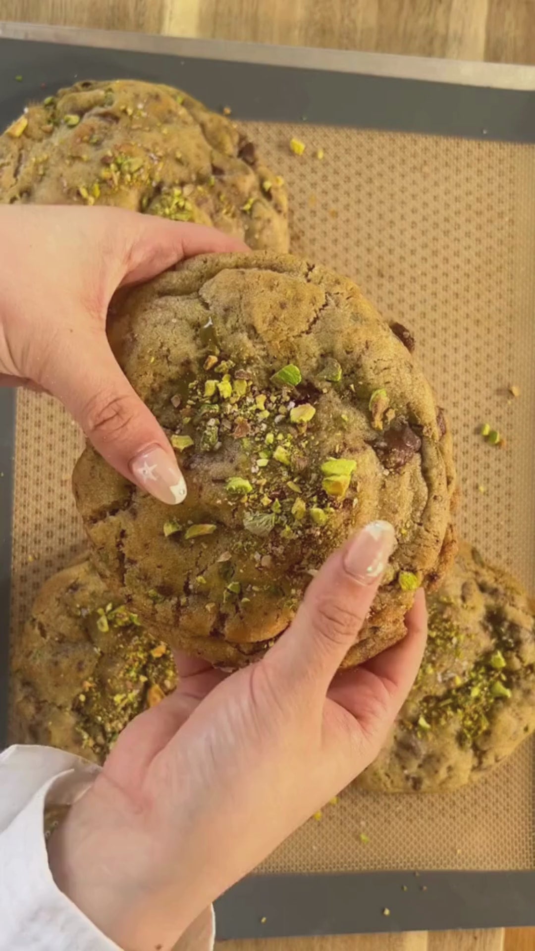 Carica il video: 